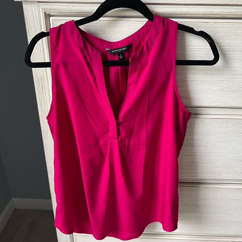 Banana Republic tank 💕